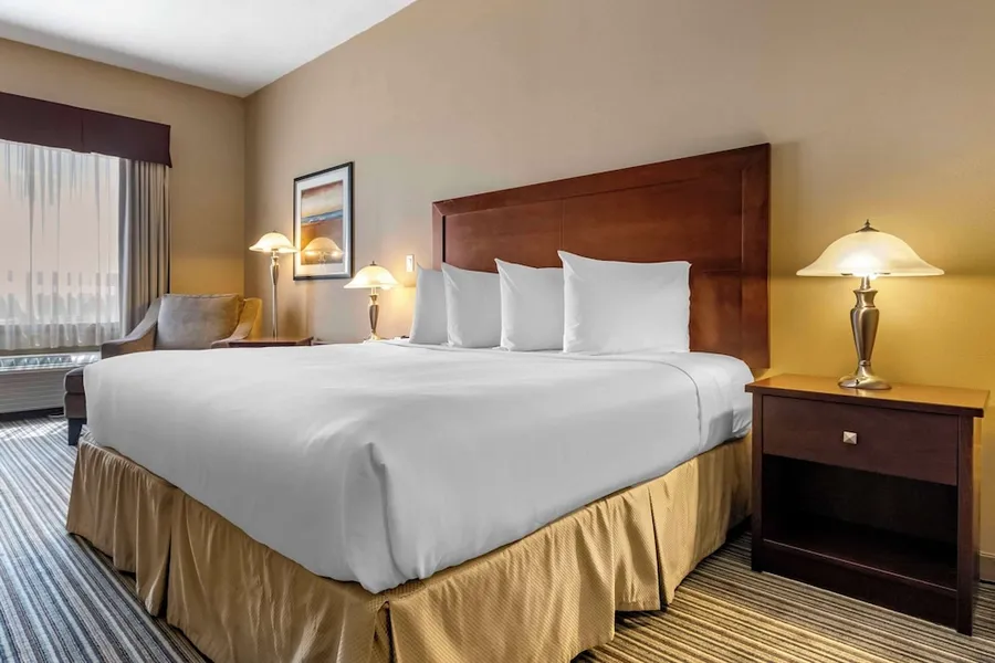 Quality Inn & Suites hotel detail image 6