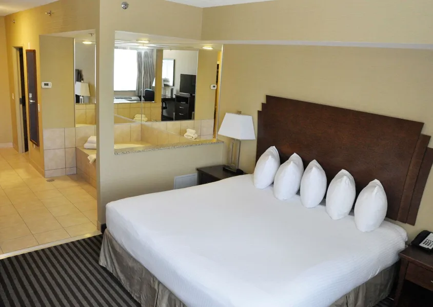 Best Western Plus Barrie hotel detail image 6