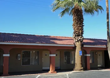Blythe Hotel hotel thumbnail 2