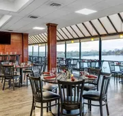Best Western Plus Lake Front Hotel hotel detail image 7