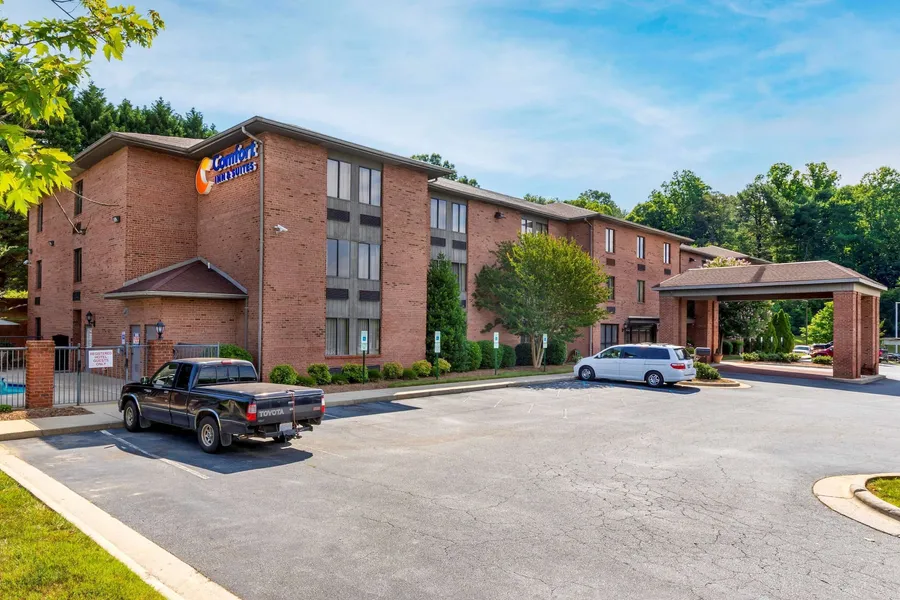Comfort Inn & Suites Lenoir Hwy 321 Northern Foothills hotel detail image 2