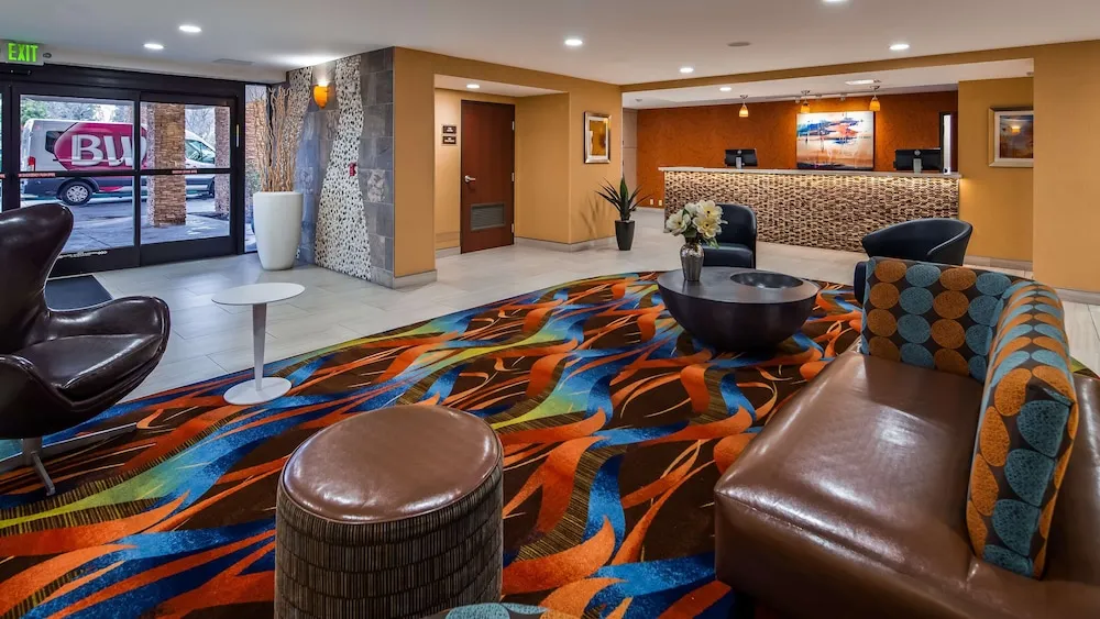 Best Western Plus Fresno Airport Hotel hotel detail image 2