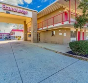 Econo Lodge Meridian South hotel detail image 4