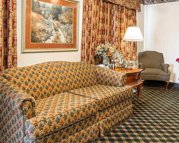 Howard Johnson by Wyndham Montpelier hotel detail image 6