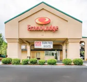 Econo Lodge Troy hotel detail image 4