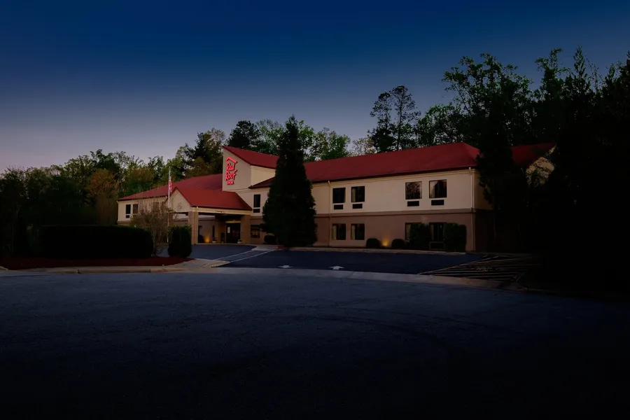 Red Roof Inn Hendersonville hotel detail image 2