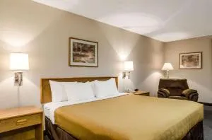 Rodeway Inn Hotel Ainsworth hotel detail image 2