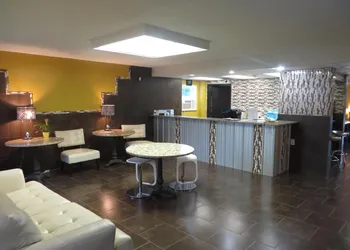 Riverside Suites hotel thumbnail 7