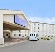 Sleep Inn & Suites Conference Center and Water Park hotel detail image 4