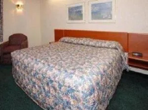 Sleep Inn & Suites Bay View Acme - Travers City hotel detail image 2