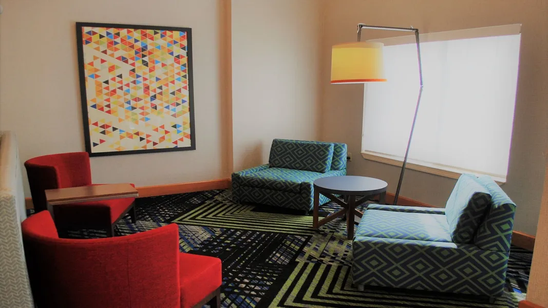 Holiday Inn Express Hotel & Suites Indianapolis North Carmel by IHG hotel detail image 2