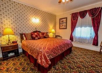 Irma Hotel hotel thumbnail 6