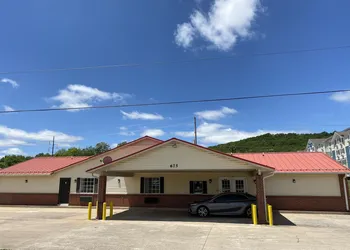 Regency 7 Motel hotel thumbnail 5