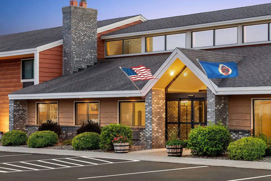 AmericInn by Wyndham Bemidji hotel detail image 2
