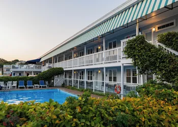 The Edgewater hotel thumbnail 7
