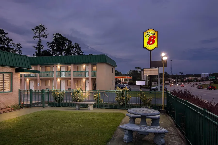 Super 8 by Wyndham Columbia SC / Ft. Jackson hotel detail image 2