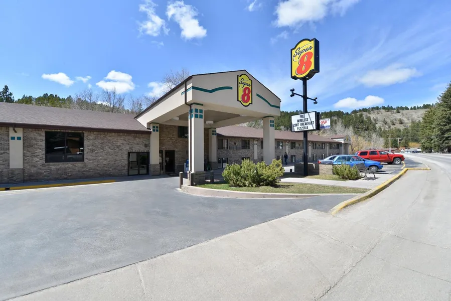 Super 8 by Wyndham Deadwood / Black Hills Area hotel detail image 2