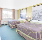Super 8 by Wyndham Oelwein hotel detail image 7