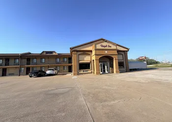 Regal Inn Coffeyville KS US 169 hotel thumbnail 5