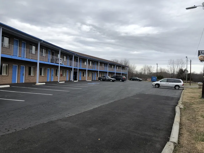 Americas Best Value Inn Jonesville hotel detail image 2