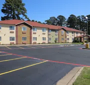 HomeTown Inn & Suites hotel detail image 4