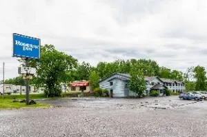 Rodeway Inn hotel thumbnail 6