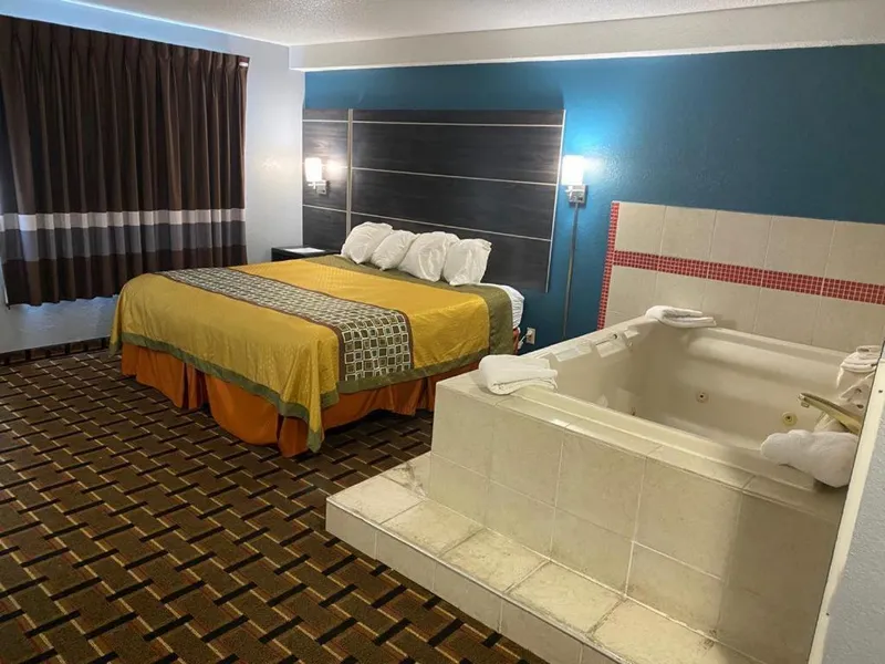 Faribault Hometown Inn & Suites hotel detail image 6