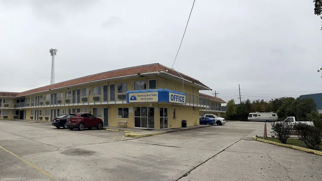 Americas Best Value Inn & Suites Groves Port Arthur hotel detail image 2