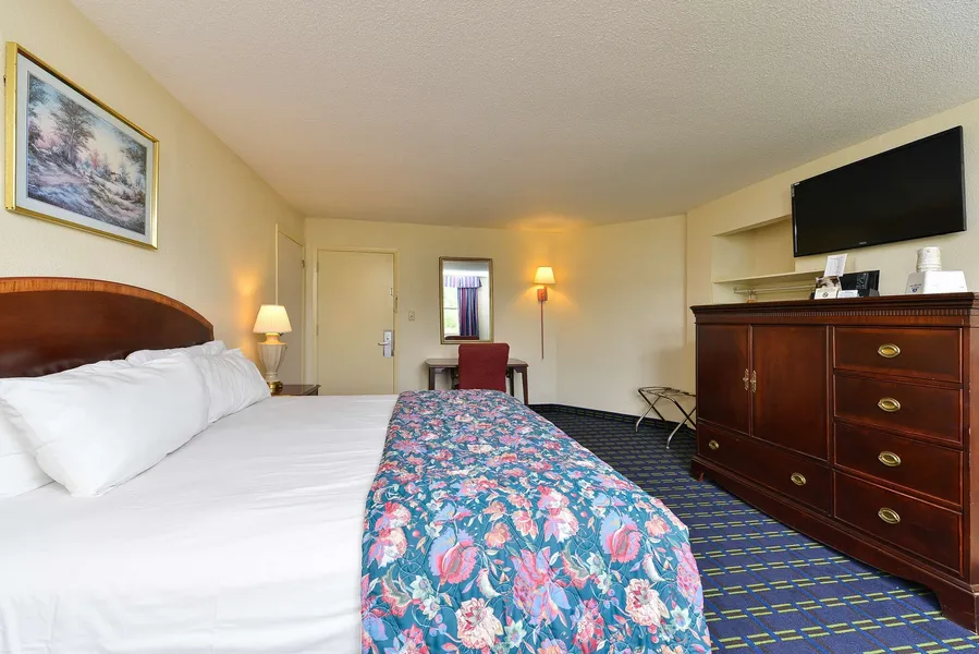 Americas Best Value Inn & Suites South Boston hotel detail image 6