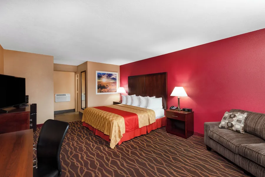 Rosewood Inn and Suites hotel detail image 6