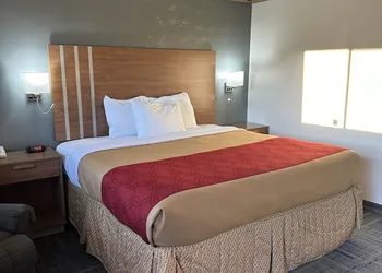 Budget Host Inn Charleston hotel thumbnail 4