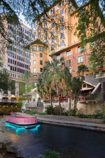 Hotel Valencia Riverwalk hotel detail image 2