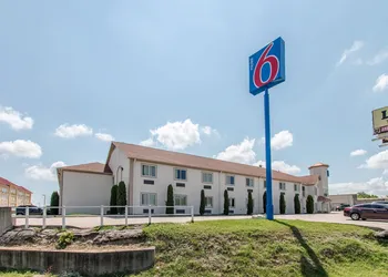 Motel 6-Hutchins TX hotel thumbnail 2