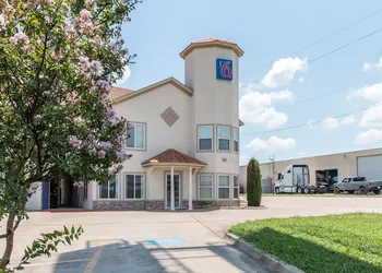 Motel 6-Hutchins TX hotel thumbnail 3