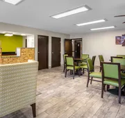 Quality Inn & Suites Metropolis I-24 hotel detail image 3