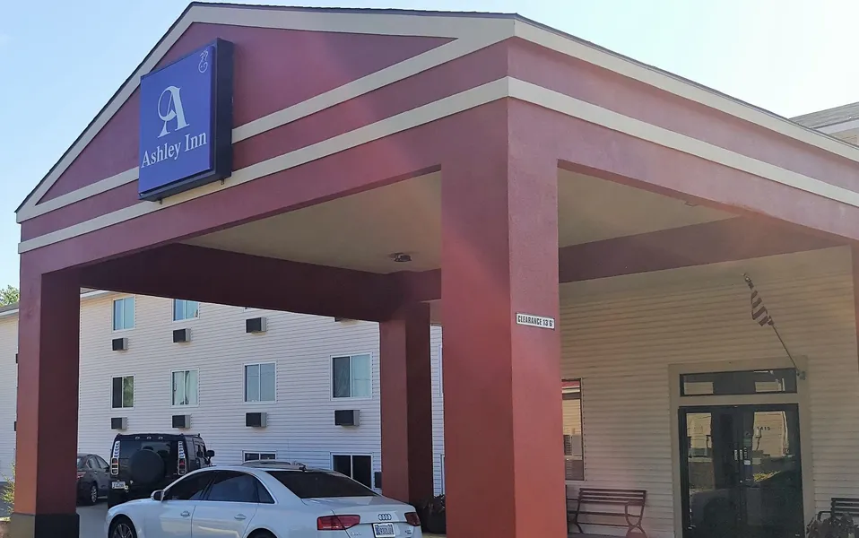 Quality Inn Ponca City hotel detail image 2