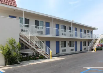 Motel 6 Gardena hotel thumbnail 3