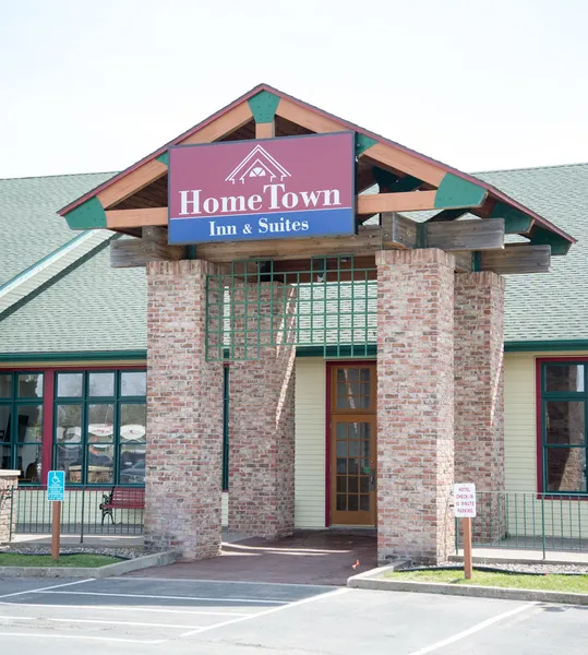HomeTown Inn & Suites hotel detail image 2
