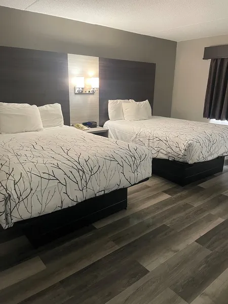HomeTown Inn & Suites hotel detail image 6