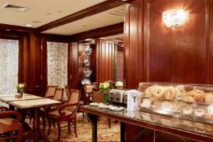 Excelsior Hotel hotel thumbnail 2