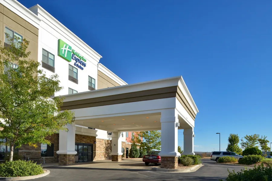 Holiday Inn Express & Suites Pueblo North by IHG hotel detail image 2