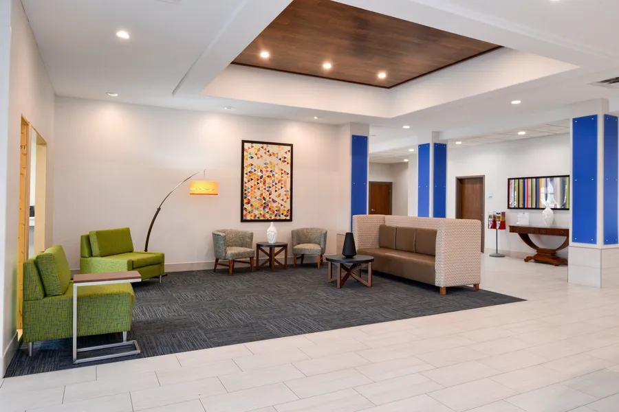 Holiday Inn Express & Suites Pueblo North by IHG hotel detail image 6
