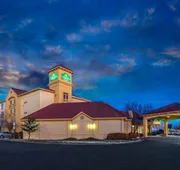 La Quinta Inn & Suites by Wyndham Pueblo hotel detail image 4