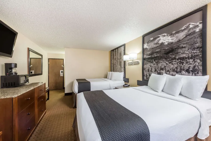 Super 8 by Wyndham Canon City hotel detail image 6