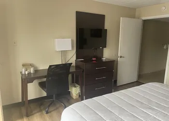 Red Roof Inn Clearfield hotel thumbnail 6