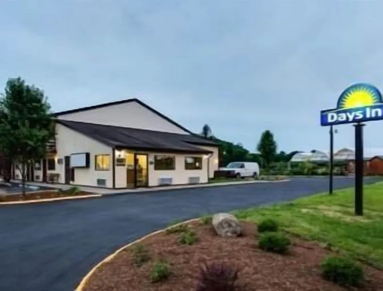 Days Inn by Wyndham Athens hotel detail image 2