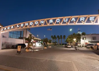 Z Hotel Jack London Square hotel thumbnail 3