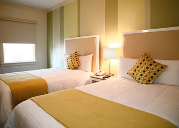 Cadillac hotel thumbnail 4