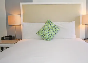 Cadillac hotel thumbnail 8
