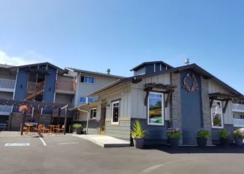 The Coho Oceanfront Lodge hotel thumbnail 2